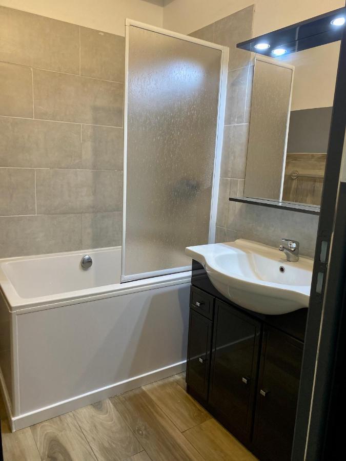 Residence Antonia Appartements Avec Piscine Commune - Centre Ville Calvi Calvi  Ngoại thất bức ảnh