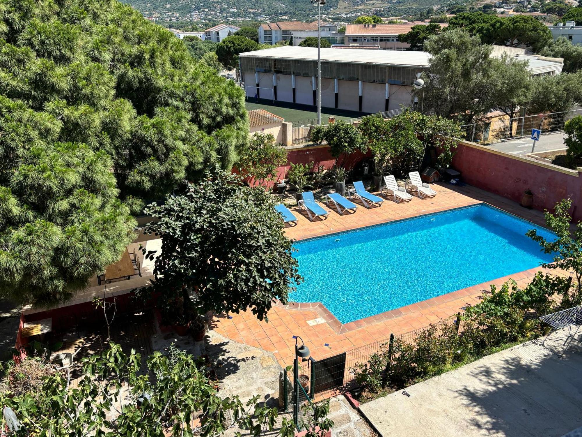 Residence Antonia Appartements Avec Piscine Commune - Centre Ville Calvi Calvi  Ngoại thất bức ảnh